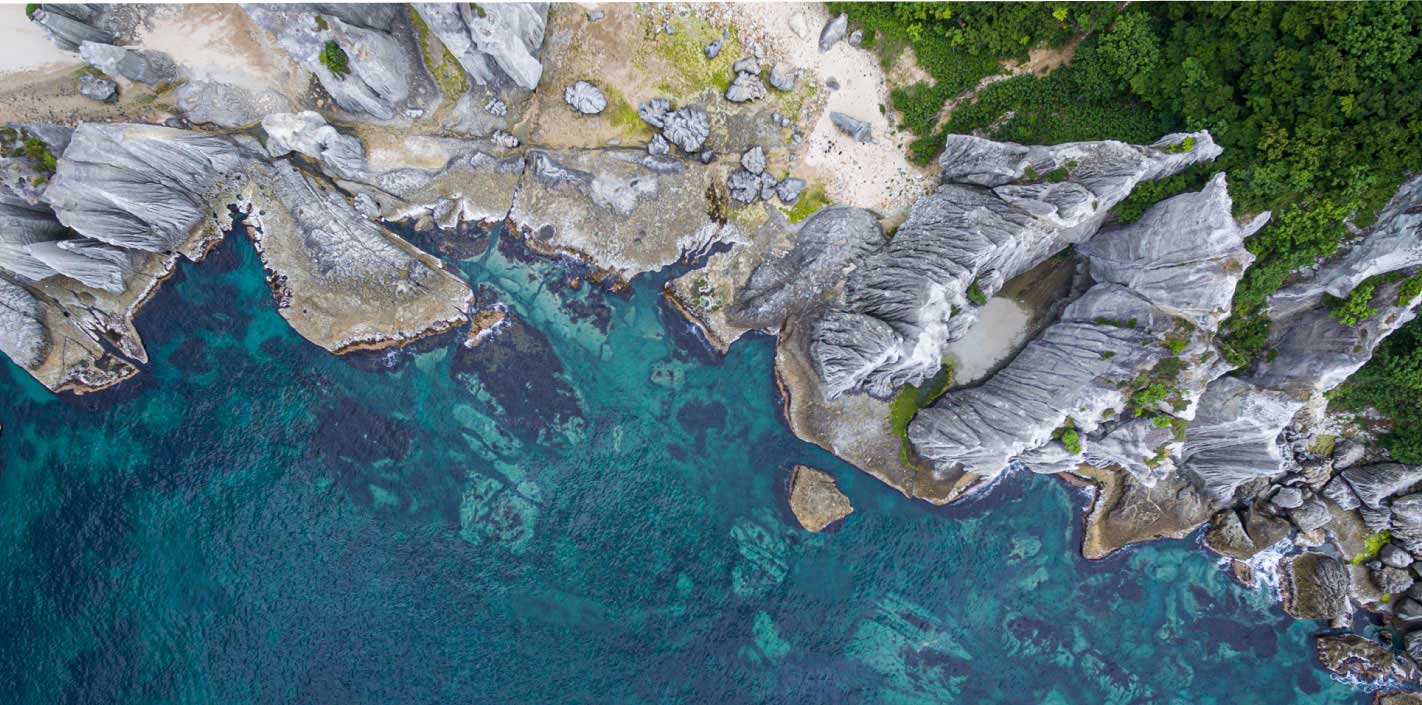 百色の青森　下北半島